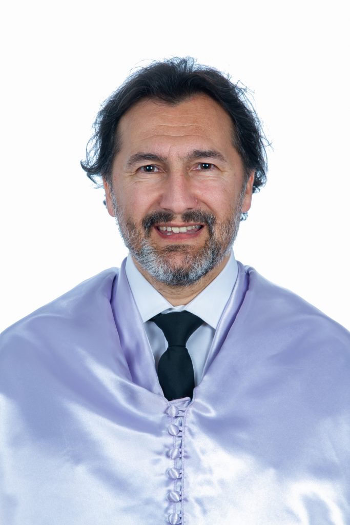 Dr. Javier Torres